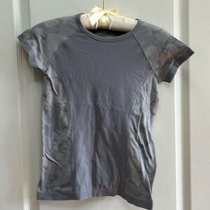 Athleta girls top size medium 8-10 years old